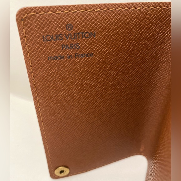Louis Vuitton Monogram Card Holder - Picture 4 of 15